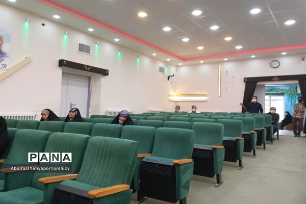کارگاه تخصصی شعر هیئت با حضور اساتید برجسته کشوری  در کانون لقمان کاشمر