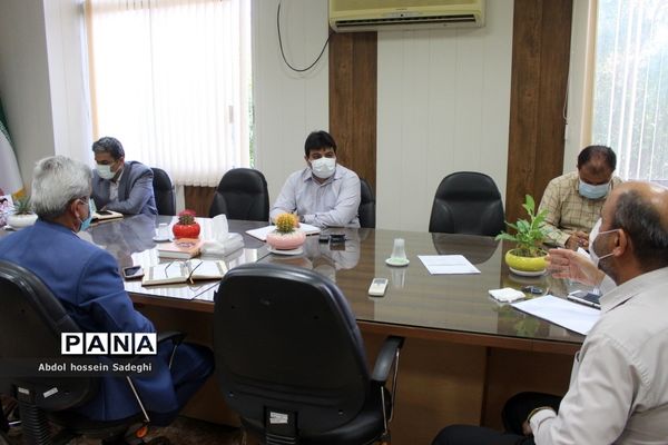 جلسه هدایت تحصیلی و انتخاب رشته کنکورمعاونت پرورشی و فرهنگی اداره‌کل آموزش و پرورش استان بوشهر