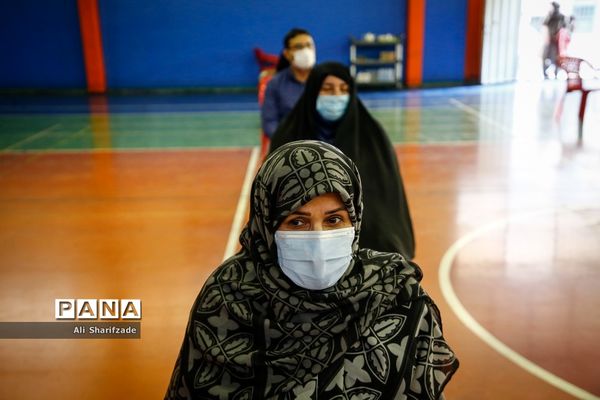 واکسیناسیون فرهنگیان در منطقه 3 آموزش و پرورش