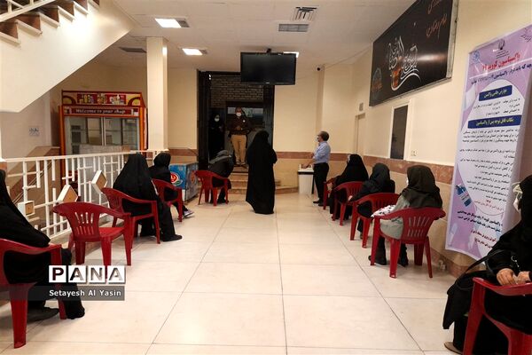 آغاز واکسیناسیون کووید ۱۹، فرهنگیان منطقه ۸