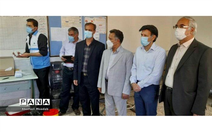 آغاز عملیات واکسیناسیون فرهنگیان شهرستان خلیل‌آباد