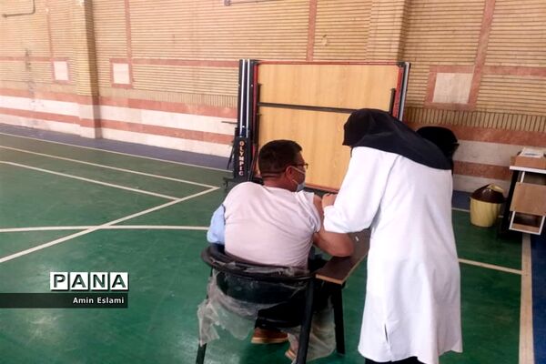 آغاز واکسیناسیون فرهنگیان شهرستان حمیدیه