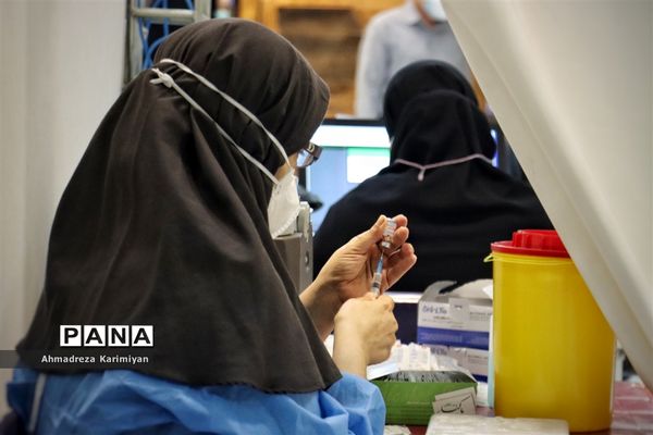 واکسیناسیون فرهنگیان در شیراز