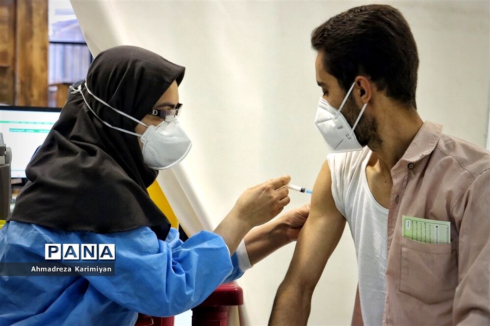 واکسیناسیون فرهنگیان در شیراز