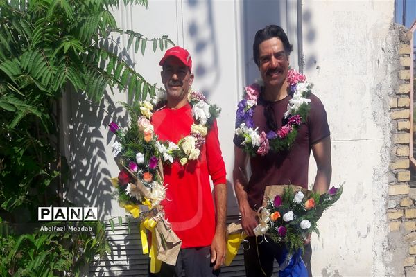 استقبال از کوهنوردان  افتخار آفرین کاشمری