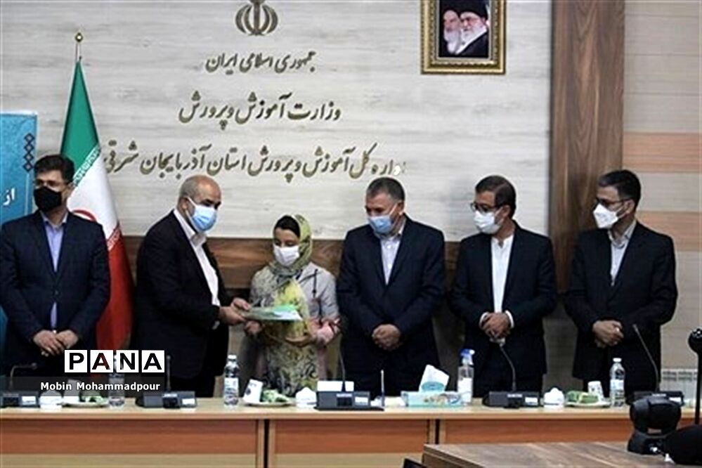 آئین تجلیل از خبرنگاران  خبرگزاری پانا آذربایجان شرقی