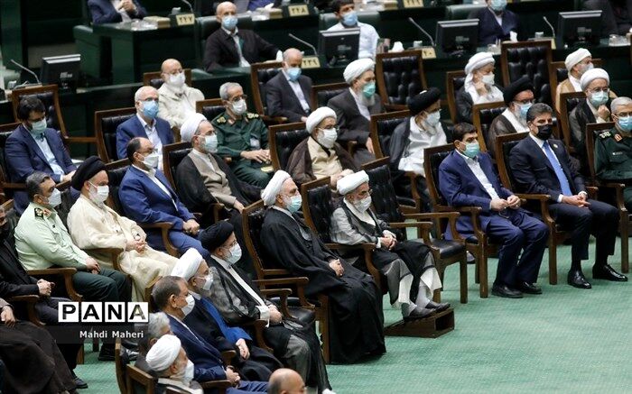 رئیسی: تحریم‌ها باید لغو شود؛ از هر طرح دیپلماتیک برای تحقق این هدف حمایت می‌کنم