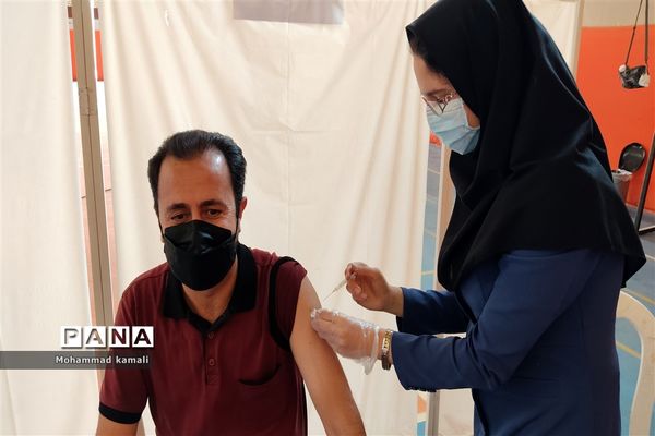 پایان روند واکسیناسیون فرهنگیان شهرستان محلات