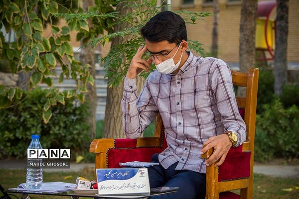 میزگرد بسیج دانشجویی قم با موضوع طرح صیانت از حقوق کاربران فضای مجازی