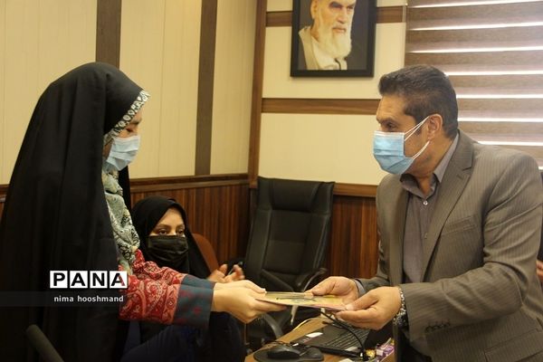 تجلیل از خبرنگاران فعال پانا ناحیه یک شهرری به مناسبت روز خبرنگار