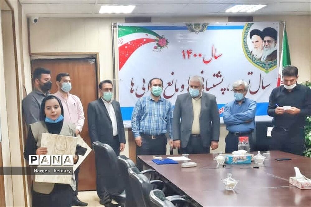 آیین تجلیل از خبرنگاران بمناسبت روز خبرنگار در شهرستان امیدیه