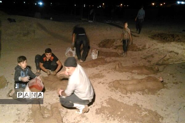 آماده سازی نمایشگاه «غنچه های خونین» در روستای باقرآباد قم