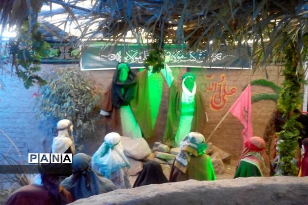 آماده سازی نمایشگاه «غنچه های خونین» در روستای باقرآباد قم