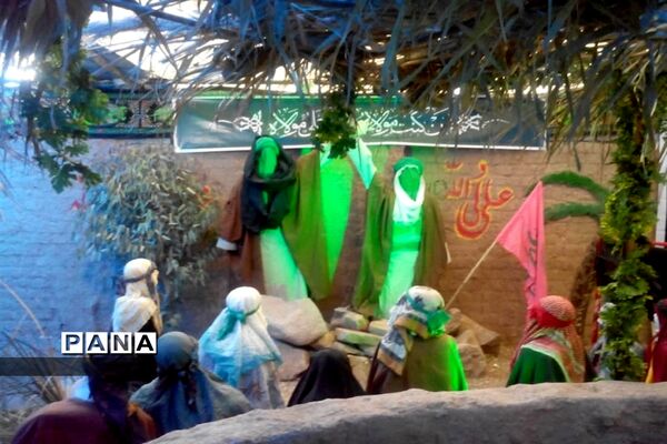 آماده سازی نمایشگاه «غنچه های خونین» در روستای باقرآباد قم
