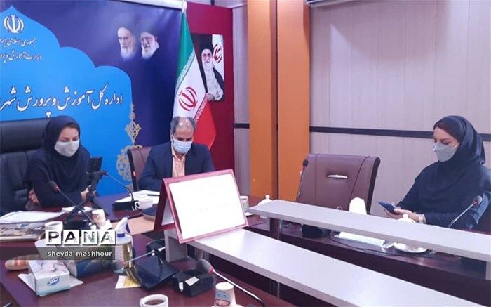 خبرنگاران هنرمندان عرصه اطلاع‌رسانی هستند