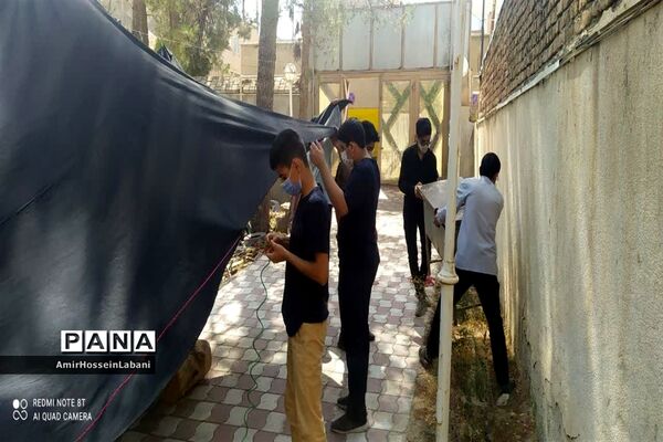 آماده سازی فضای هیئت دانش آموزی انصارالمهدی در  ماه محرم