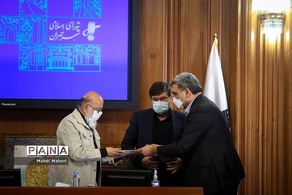 تودیع پیروز حناچی شهردار سابق تهران