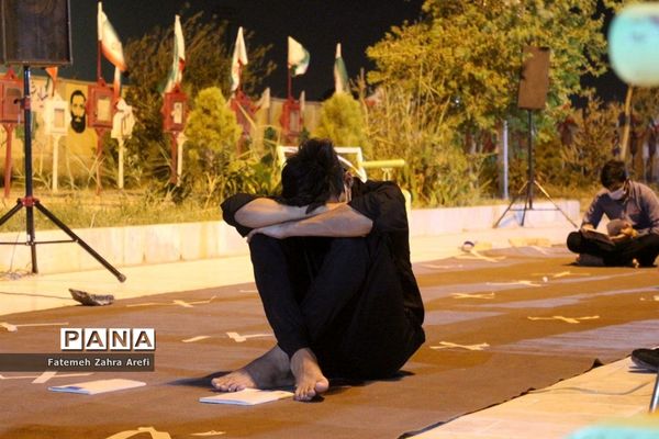 آغاز عزاداری دهه اول محرم در گلزار شهدای زابل