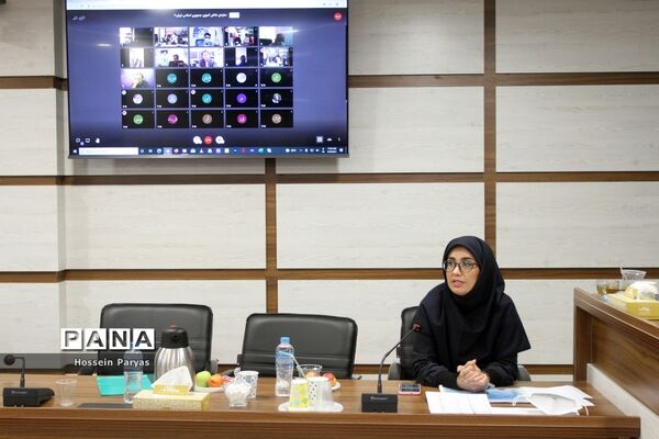 نشست صمیمانه مدیران سازمان دانش آموزی استان‌های سراسر کشور