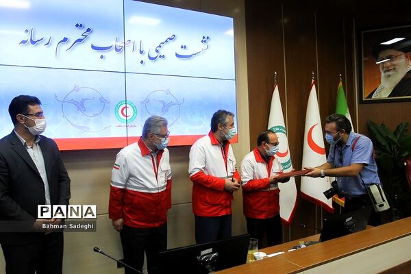 بازدید خبرنگاران از سازمان امداد و نجات جمعیت هلال احمر