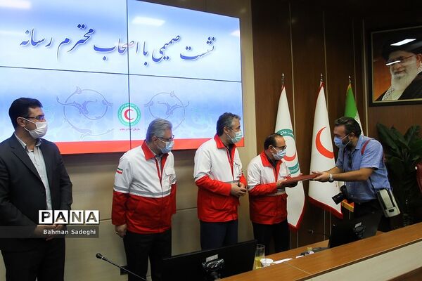 بازدید خبرنگاران از سازمان امداد و نجات جمعیت هلال احمر