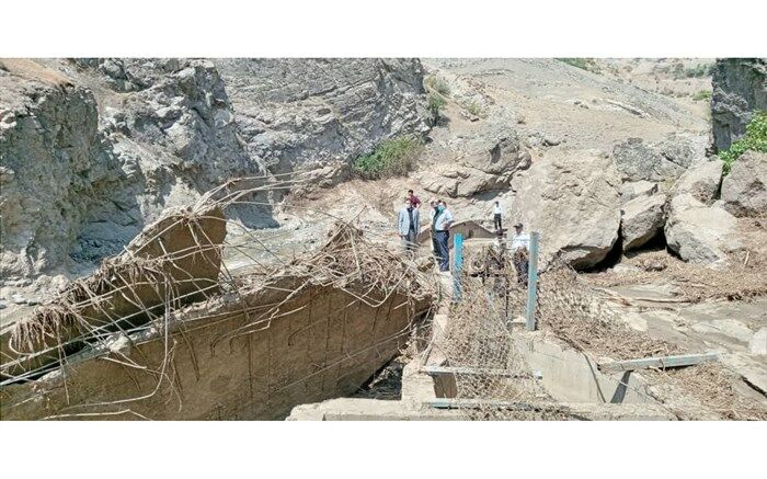 پیگیری رفع مشکل آبرسانی در مناطق سیل‌زده کلیبر