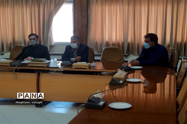 تقدیر از دانش آموز برتر جشنواره تابستان شاد و خبرنگاران برتر اداره آموزش وپرورش ناحیه4 استان اصفهان