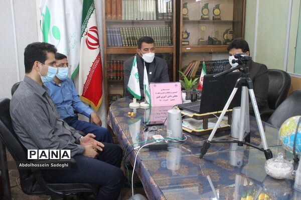 نشست مجازی کمیسیون ارتباطات و فناوری قطب 5 مجلس دانش آموزی کشور