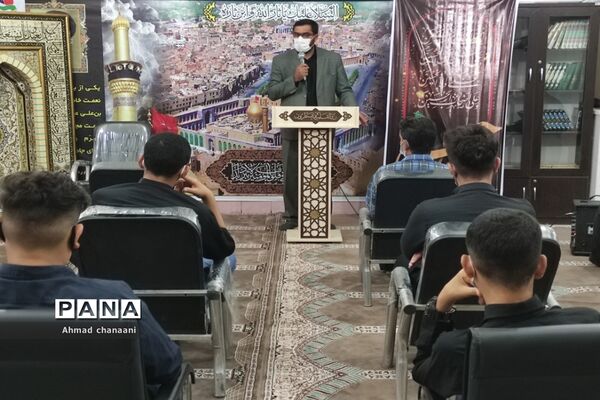تجلیل از نفرات برتر مسابقات قرآنی کشور در آموزش و پرورش کارون