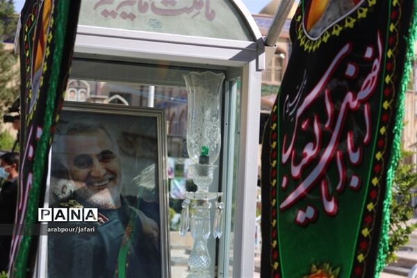برگزاری سوگواره  احلی من العسل در جوار مرقد حاج قاسم سلیمانی