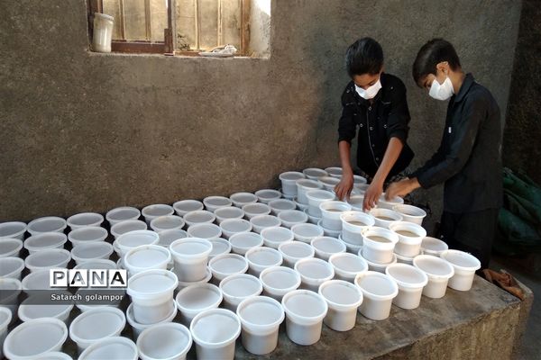 پخت نذری در  هیئت حسینی شهرستان درمیان