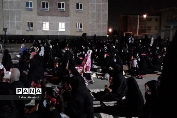 برگزاری  مراسم شب تاسوعای حسینی در شهرک آبشناسان شهرستان رباط کریم