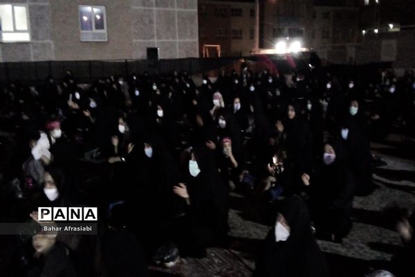 برگزاری  مراسم شب تاسوعای حسینی در شهرک آبشناسان شهرستان رباط کریم