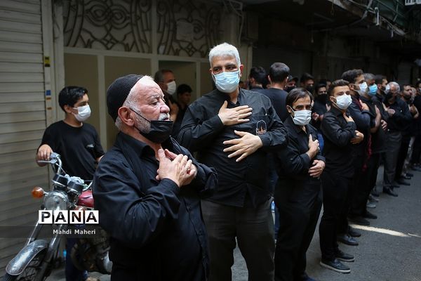 عزاداری تاسوعا حسینی در بازار تهران