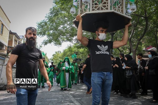 عزاداری تاسوعا حسینی در بازار تهران