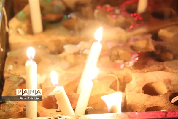 آیین شمع گذاری شب عاشورا در مساجد تبریز