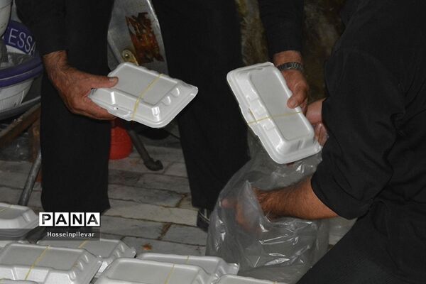 طبخ غذای حسینی در شهرستان خوسف