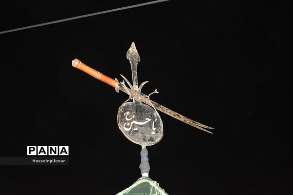 آماده‌سازی نخل عزاداری در شهرستان خوسف