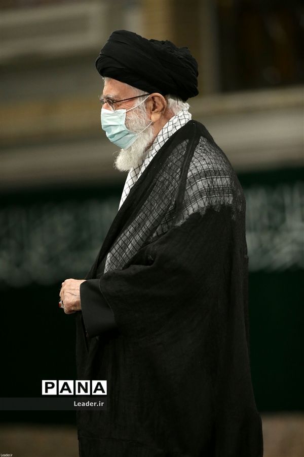 مراسم عزاداری شب عاشورای حسینی در حسینیه امام خمینی(ره)