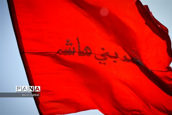 عزاداری ظهر عاشورا در تهران