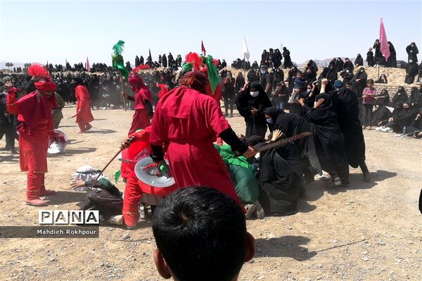 برگزاری مراسم واقعه ظهر عاشورا در حاجی آباد بیرجند