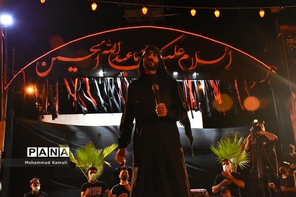 حزن و اندوه عزاداران حسینی در شام غریبان امام حسین (ع)