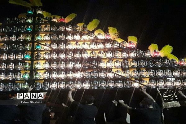 عزاداری مردم دماوند در روز عاشورای حسینی