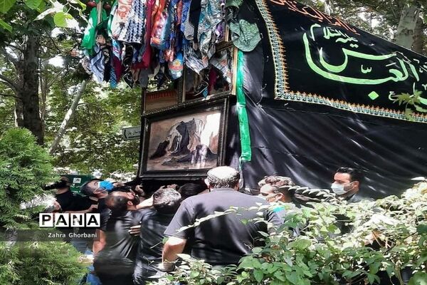 عزاداری مردم دماوند در روز عاشورای حسینی