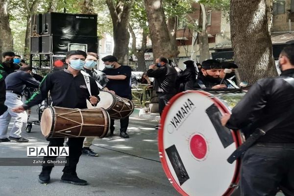 عزاداری مردم دماوند در روز عاشورای حسینی