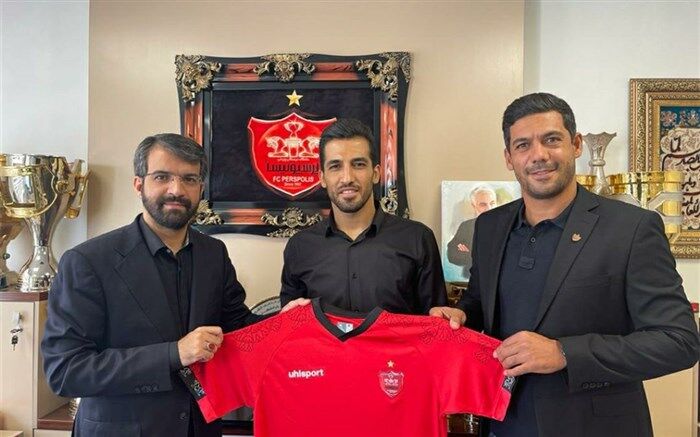 قرارداد وحید امیری با پرسپولیس تمدید شد