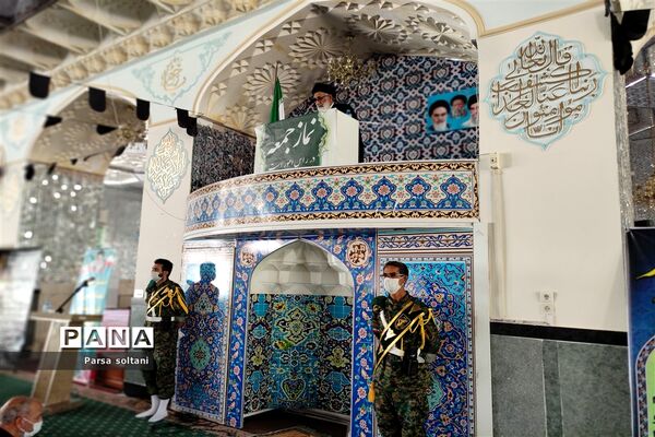 برگزاری نماز جمعه در محل زیارتگاه امامزاده سید حمزه کاشمر