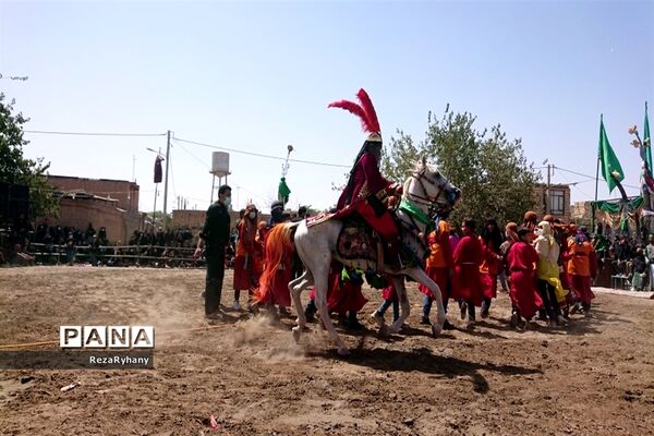 مراسم عزاداری و تعزیه  برای اسیران کربلا در روستای فرح آباد کاشمر