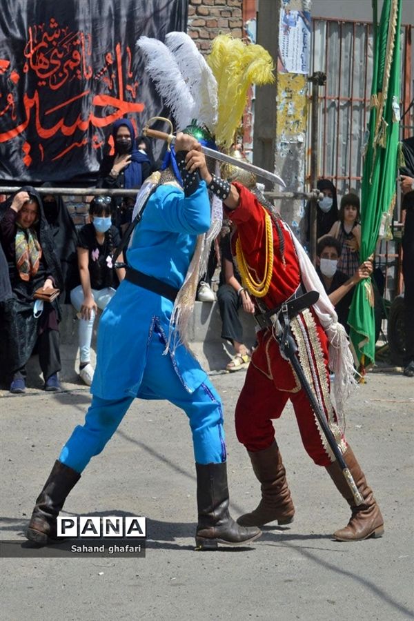 مراسم تعذیه خوانی  در میانه