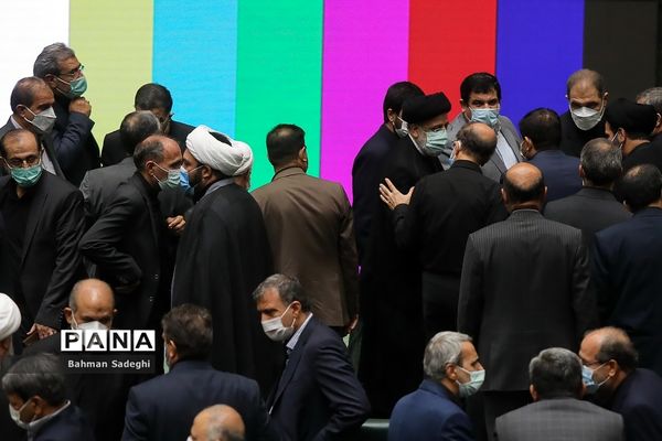 جلسه بررسی صلاحیت وزرای پیشنهادی دولت سیزدهم در مجلس